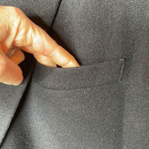 L.L. Bean Original Troler Loden Navy Blazer Jacket. Size 46R. - Picture 6 of 15